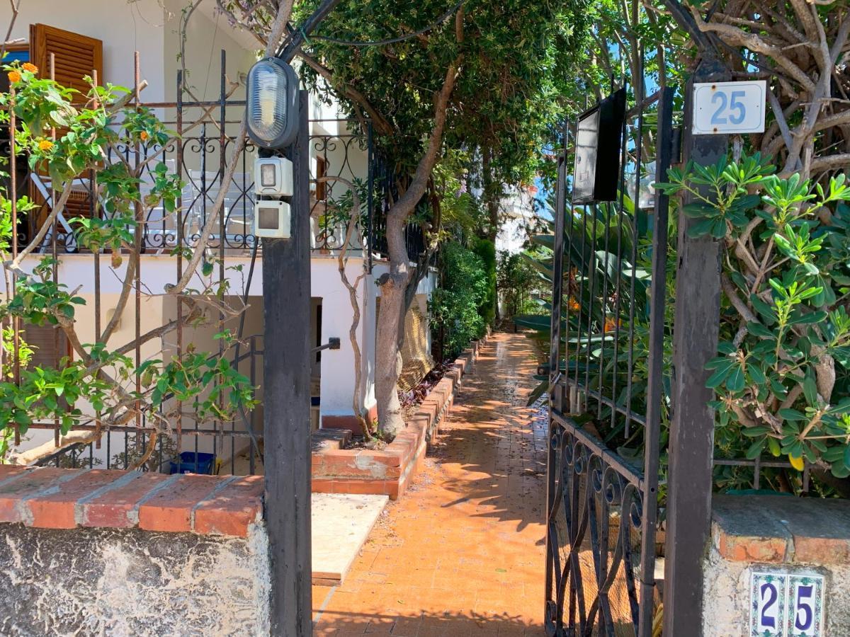 Villa Falcone Borsellino Палермо Екстериор снимка